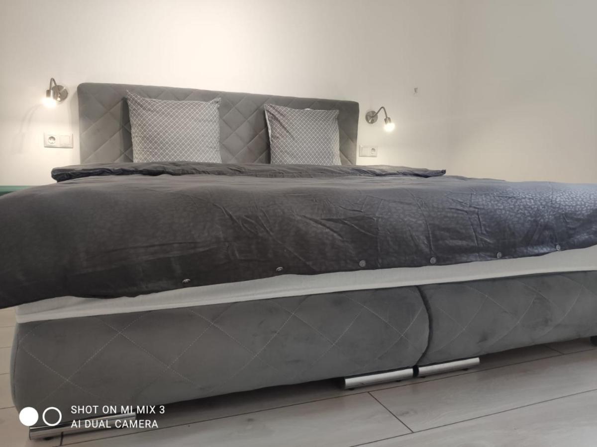 Apartalux Oradea Διαμέρισμα Εξωτερικό φωτογραφία